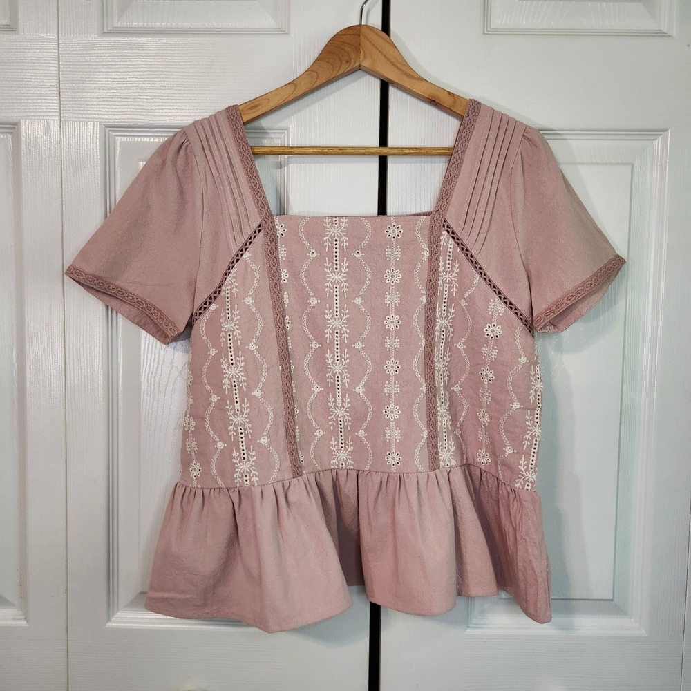 Easel Los Angeles Dusty Rose Linen Blend Embroidered Peplum Top NWT‎ Size M